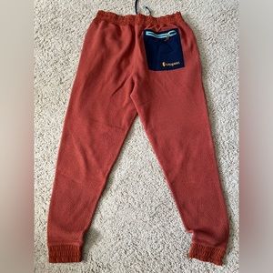 Cotopaxi fleece joggers